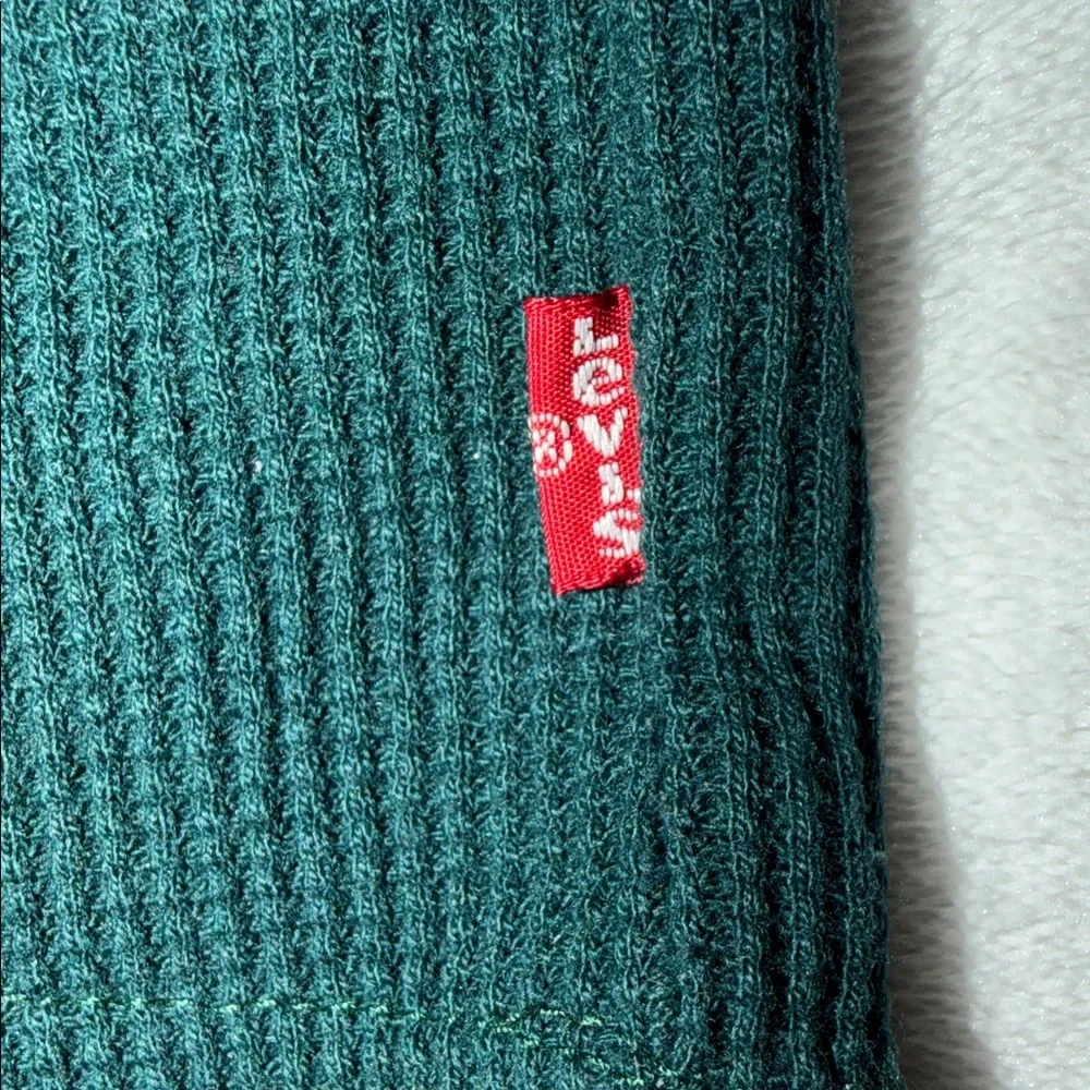 Levi's Men's Forest Green Waffle Knit Thermal Long Sleeve Shirt Size Small EUC